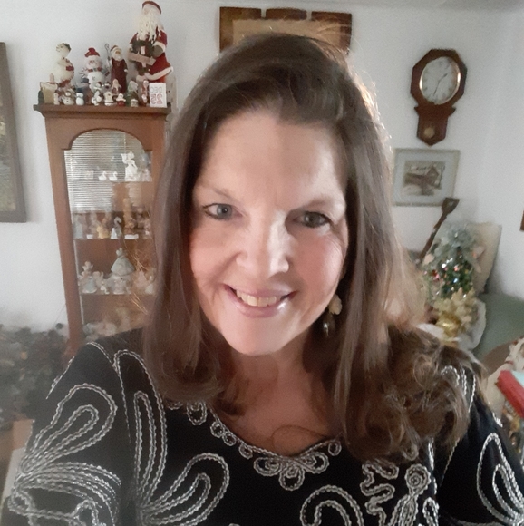 Meet your Posher, Angela - Picture 4 of 5